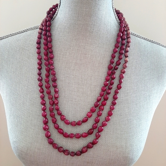 Beautiful Beaded Necklace - Picture 1 of 4